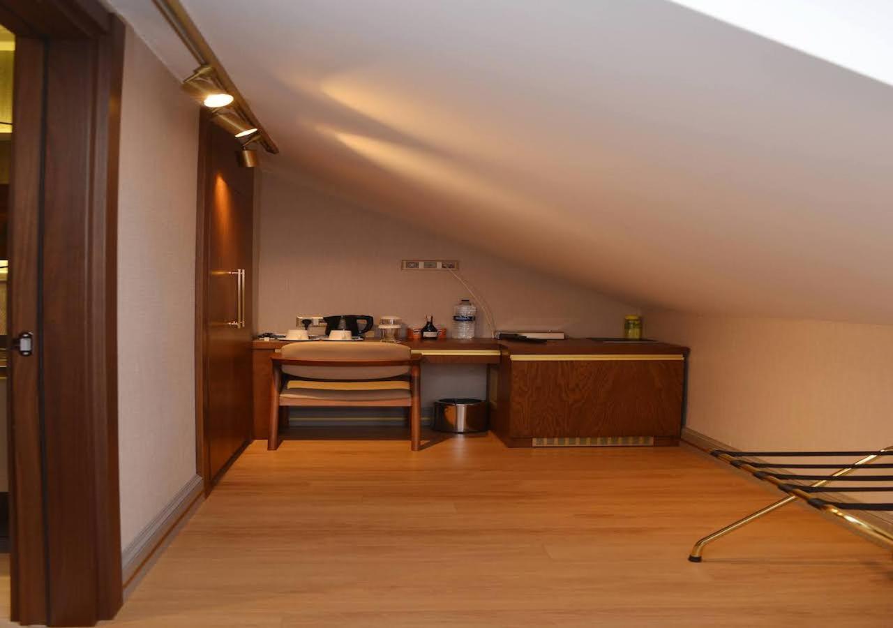 Kings Cross Hotel Istanbul Bagian luar foto